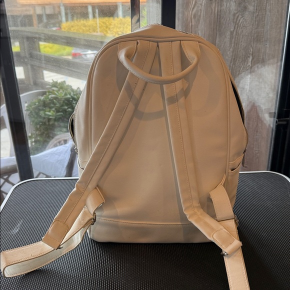 NUX Unisex Stylish Cream Backpack - Picture 3 of 4